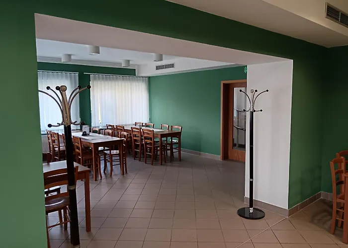 Centrum Pro Vzdelavani A Kulturu ホテル Novy Oldrichov